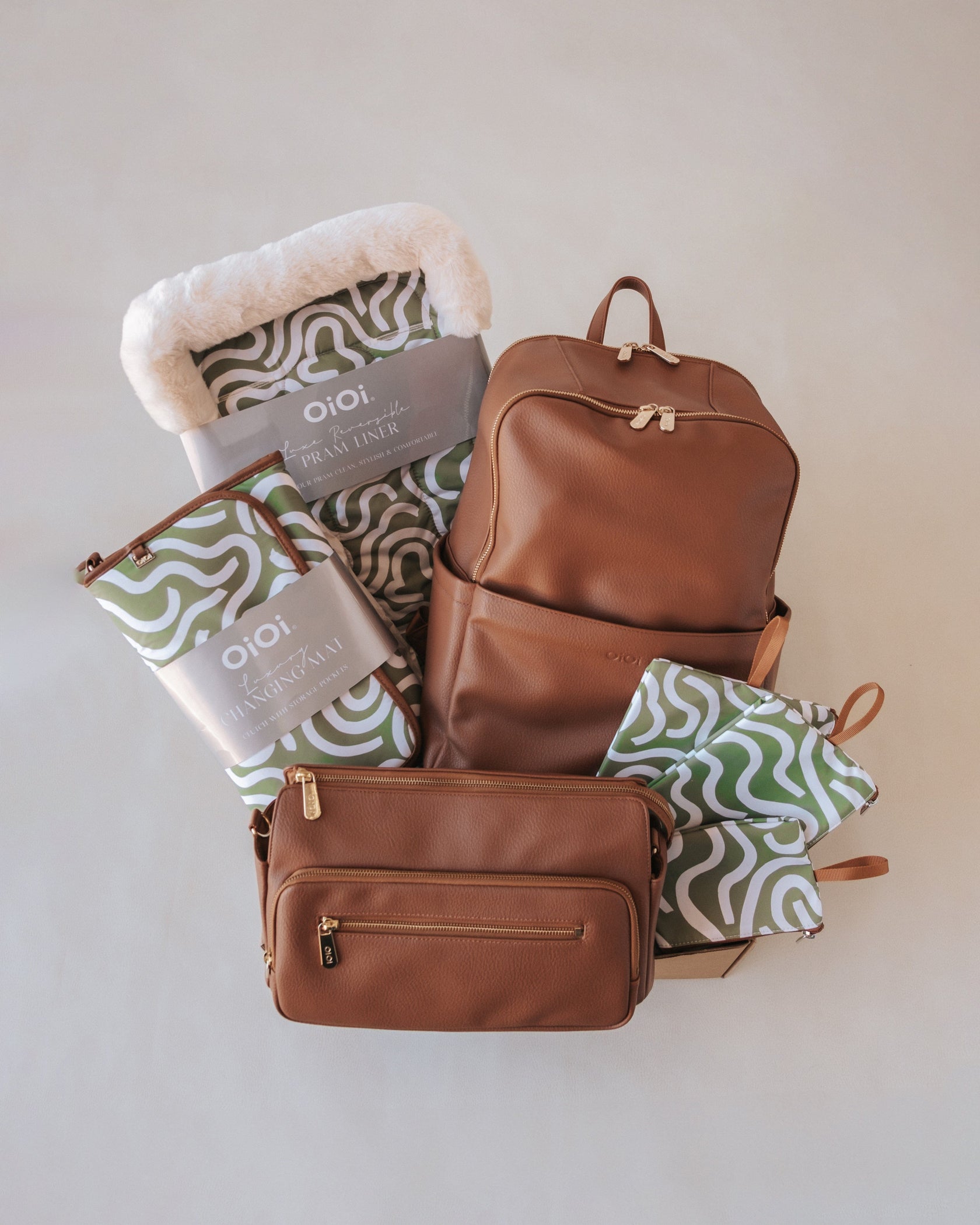Multitasker Baby Bag Bundle - Chestnut & Green Squiggle — OiOi