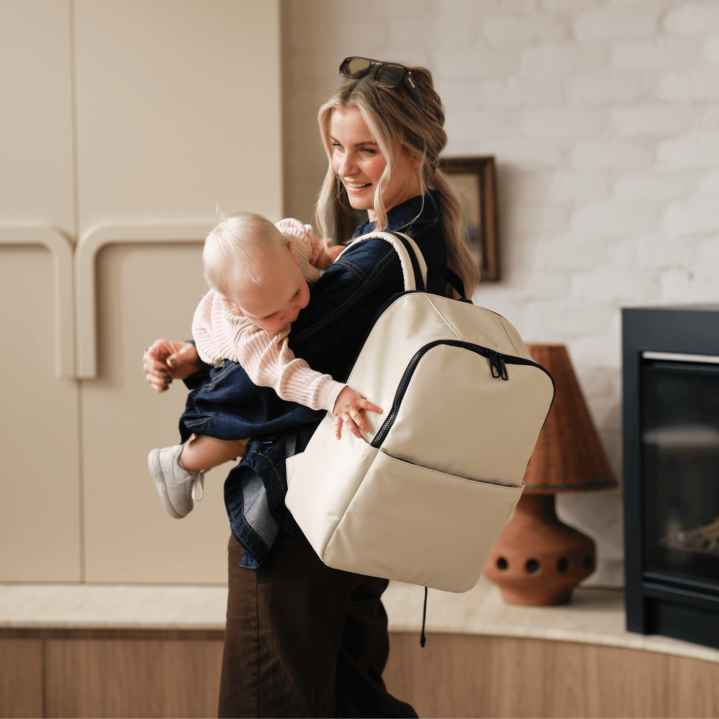 Multitasker Nappy Backpack - Black Weatherproof — OiOi